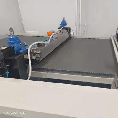 Ligne de production de revêtement à fente de précision à volume de revêtement contrôlable pour le film PET