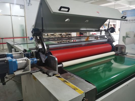 Machine de revêtement de verre à rouleaux de film AR de précision avancée