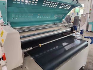 Machine de revêtement à double rouleau pour revêtement de surface de tôles de verre et de métal