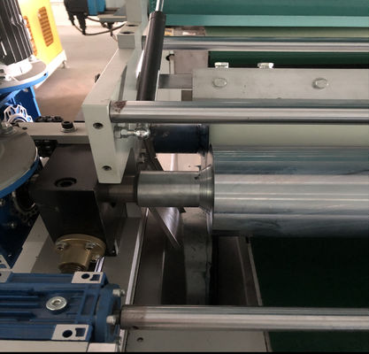 Ligne de revêtement de rouleaux de bobine métallique à UV de haute précision avec largeur personnalisable pour les applications industrielles