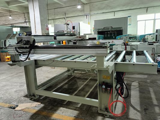 L'automatisation avancée des solutions sur mesure ligne de revêtement de ferraille largeur effective 1320 mm