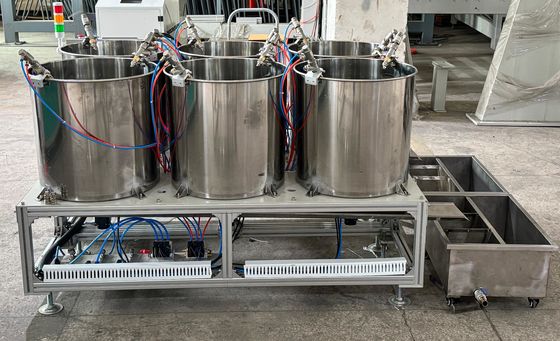 Machine de revêtement à rotation à six stations pour le moulage de la pâte à papier, les emballages alimentaires et les emballages industriels