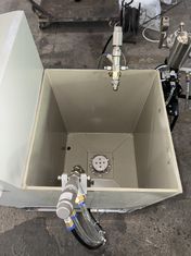 Machine d'enduction de moulage de pâte éco-centrique pour l'application de revêtements biosourcés sur les produits en fibres de paille et de bambou