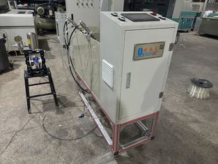 Machine automatique à double station de revêtement par rotation de moules de pâte pour l'étanchéité alimentaire des emballages écologiques