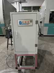 Système de revêtement automatique à double station de la pâte à papier pour l'étanchéité intégrée des emballages de pâte de canne à sucre et de paille