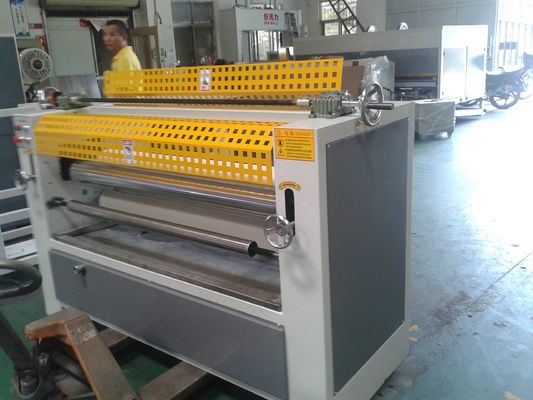 Machine de revêtement de rideau à haute résistance avec épaisseur de revêtement de 3-80 mm et précision de revêtement ± 0,02 mm