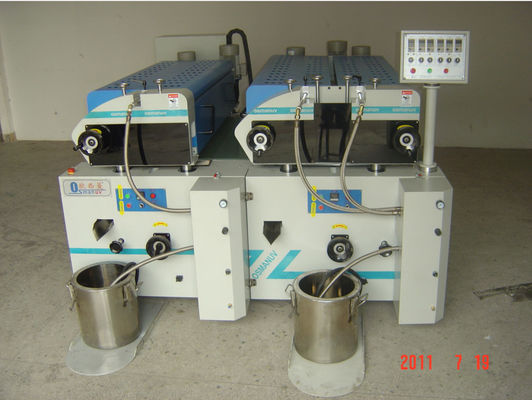Machine de revêtement de 10KW 2m/Min Flat Offline Uv Roll avec la bande de conveyeur