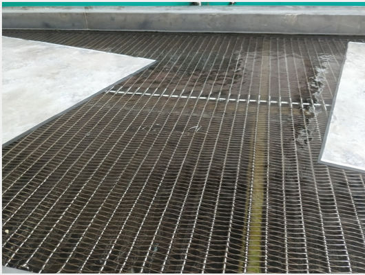 Machine/Mesh Belt Conveyor de W1320mm 1m/Min Stainless Steel Conveyor Belt