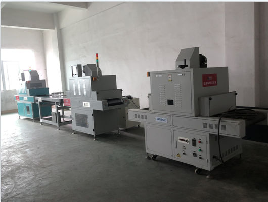 Blanc efficace d'ordinateur de machine d'irradiation UV de ceinture de maille de 10m/Min 2KW pour la boîte ou l'habillement ou le conseil de nourriture