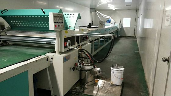 Machine de revêtement de chargement automatique de vernis 380v 50Hz 3sheets/Min