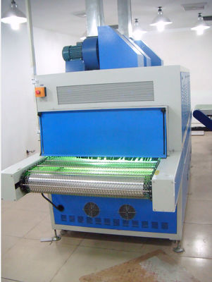 Machine de durcissement UV haute performance pour la zone de durcissement 300 mm * 400 mm 3s / temps Petites dimensions