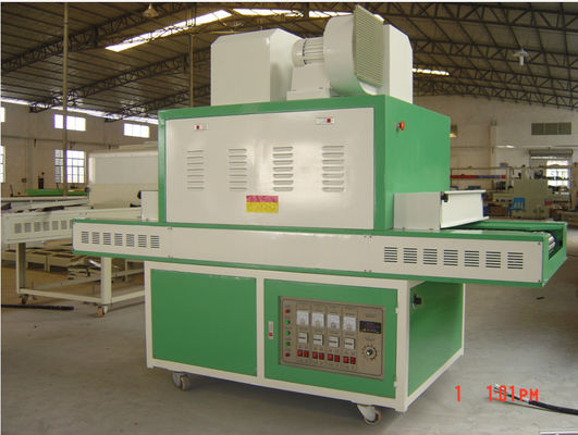 0.2-50mm épaisseur machine de durcissement UV avec 8000h durée de vie de la lampe système de contrôle PLC