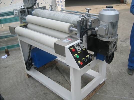 Machine UV de dispositif d'enduction de tache de petit pain de silicone du double 10KW
