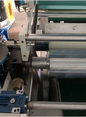 Machine de fabrication de rouleaux avec équipement de revêtement de rouleaux pour carton, verre, feuille, acrylique