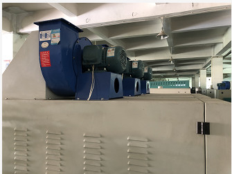 200nm automatique - machine de revêtement 450nm UV avec le thermostat de BKC