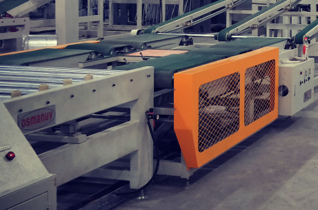 90 degrés tournant la machine de revêtement UV automatique pour le panneau de fibres agglomérées de ciment