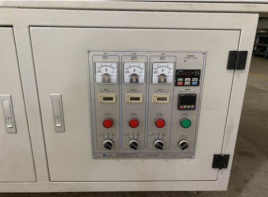 Machine de durcissement UV en acier inoxydable à commande PLC avec lampe UV de 365 nm pour alimentation AC220V 50HZ