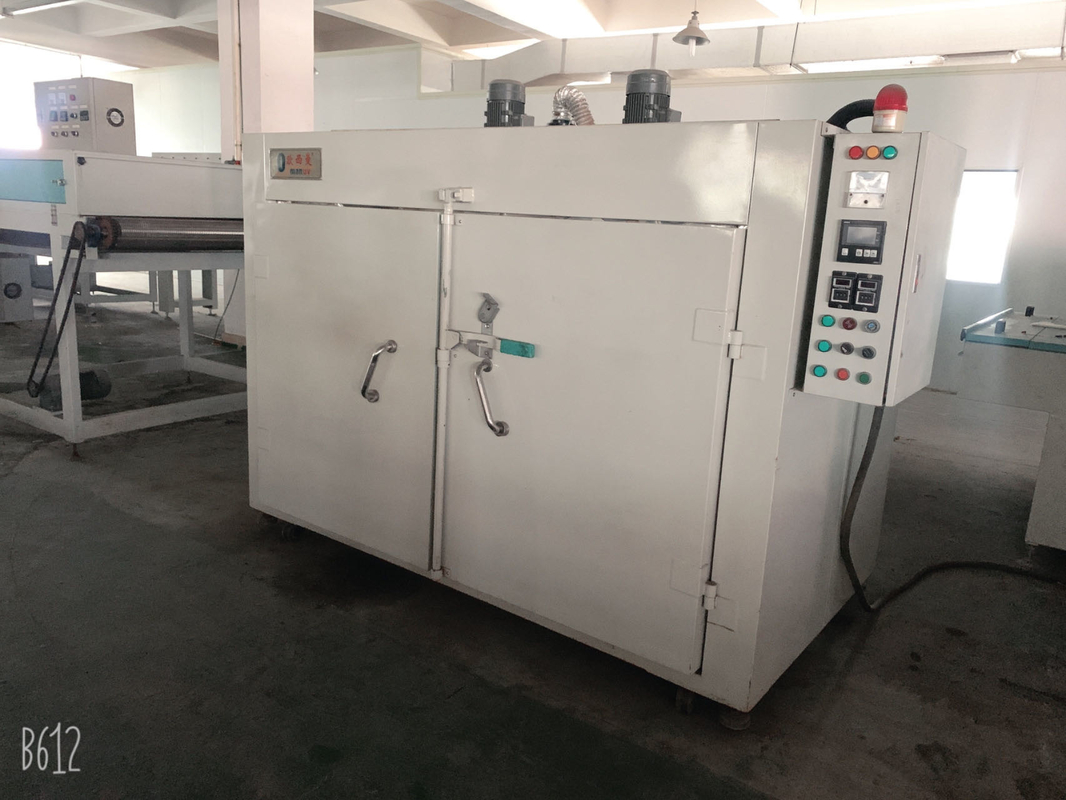 220V Fourniture à température constante Microprocesseur Contrôle PID Assurant l'uniformité de la température dans le four à chaleur constante