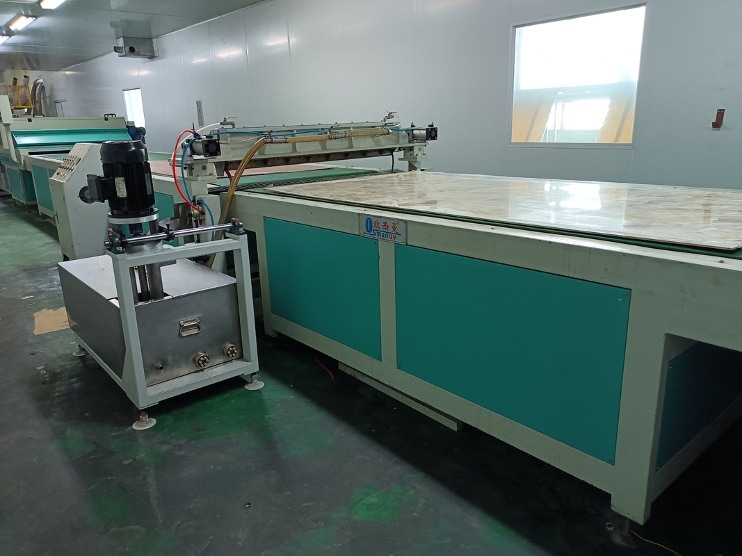 Machine de revêtement de rideau à haute résistance avec épaisseur de revêtement de 3-80 mm et précision de revêtement ± 0,02 mm