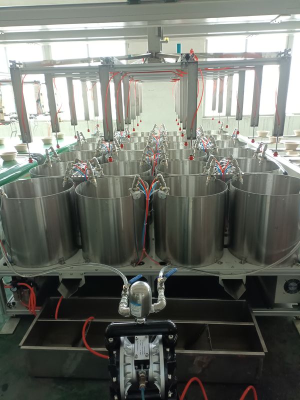 Ligne de revêtement par centrifugation interne pour produits moulés en pâte à papier - Machine de revêtement de précision entièrement automatique