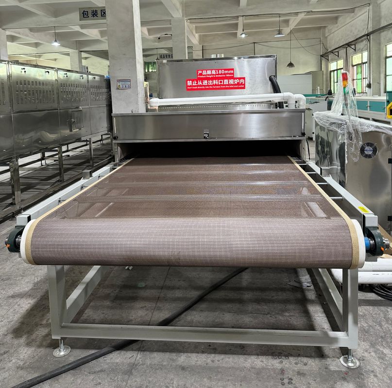 Solutions de séchage au micro-ondes personnalisables: séchage interne de précision pour le moulage de pâte, les fruits et les panneaux en bois