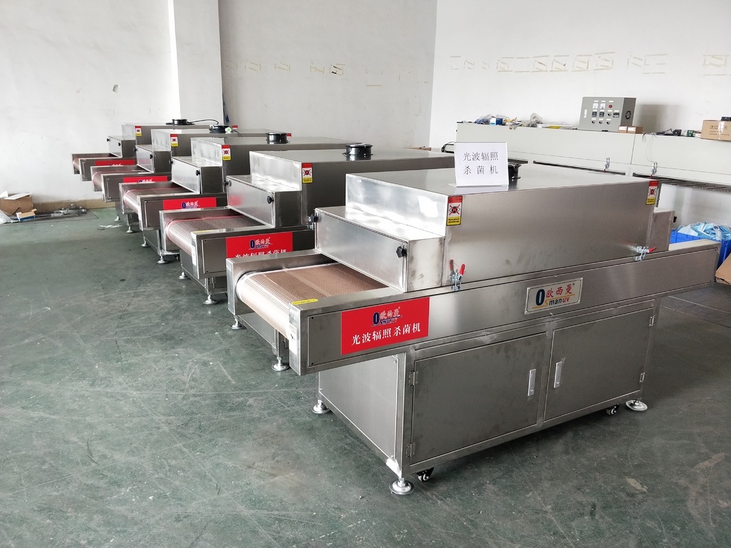 Tunnel de stérilisation de surface UV-C personnalisable pour les lignes de conditionnement alimentaire et de traitement des fruits secs en vrac