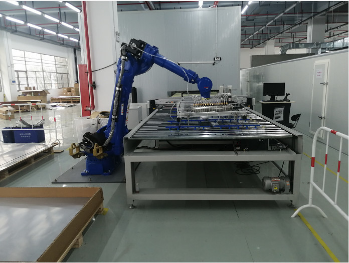 0-180° Machine de revêtement par pulvérisation avec système de contrôle PLC/HMI pour une épaisseur de revêtement de 0,1-3 mm