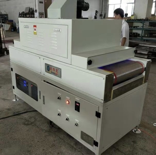 Machine de durcissement à LED UV de 100 W pour une zone de durcissement de 200 mm*200 mm avec alliage d'aluminium