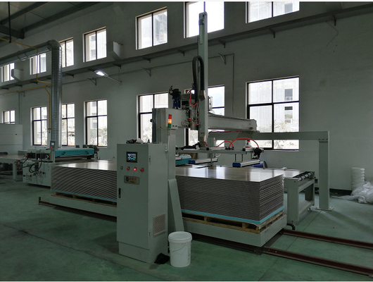 Machine de revêtement UV du contrôle 4.5KW de PLC de Mitsubishi pour le panneau de silicate de calcium