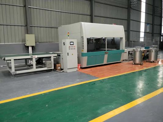 Machine de remplissage semi-automatique de peinture par pulvérisation Technologie avancée pour un revêtement supérieur avec la machine de revêtement par pulvérisation